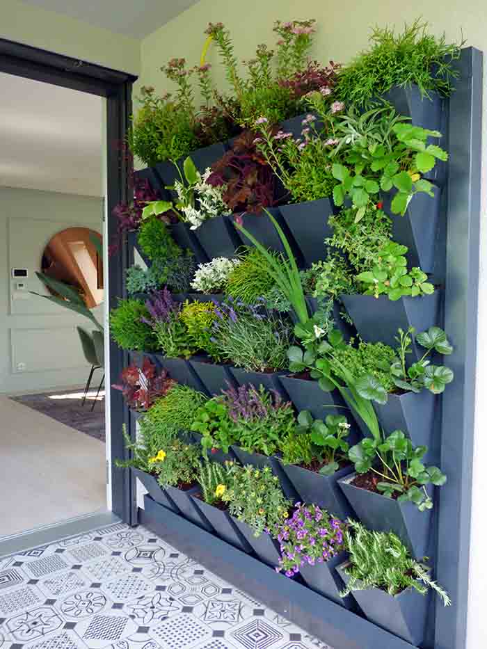 Outdoor living wall Herbadesign with automaticall watering system and thermo isolated modules in Zagreb